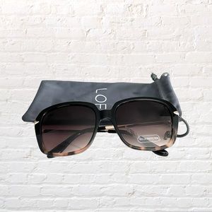 🆕 Loft tortoise framed and gold arm sunglasses with grey soft case